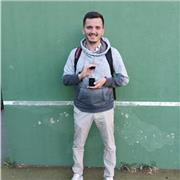 Je suis éducateur sportif depuis 1 an, je suis également moniteur de tennis depuis 3 ans. J'ai un BPJEPS APT donc je suis initiateur multi-sport (collectif ou individuel)